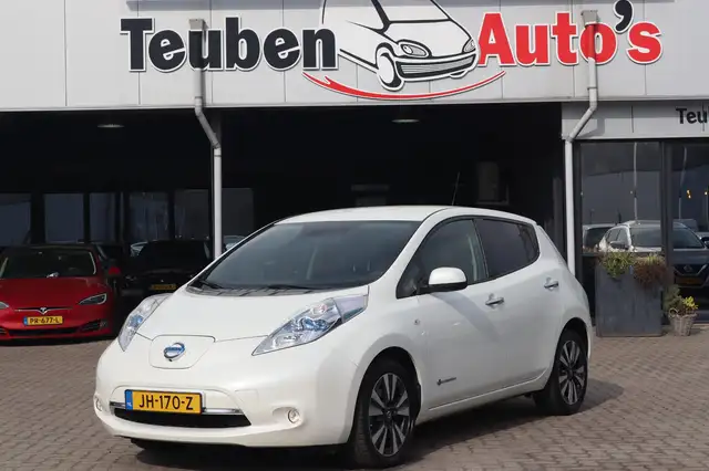 Nissan Leaf Tekna 30 kWh Camera, Navigatie, Stoel- en Stuurver