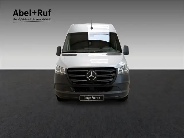 Mercedes-Benz Unknown Model view 2