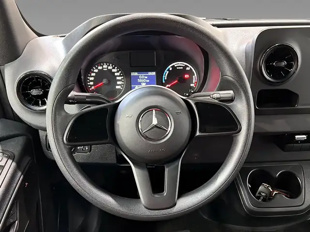 Mercedes-Benz Unknown Model view 14