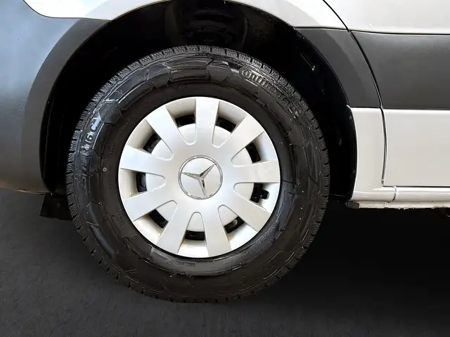 Mercedes-Benz Unknown Model view 4