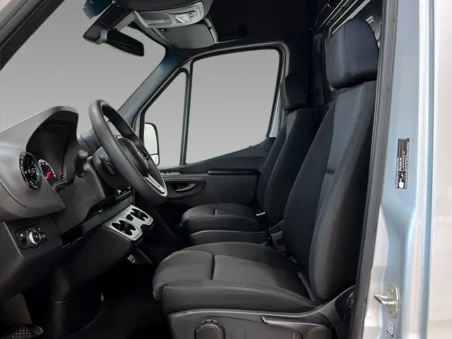 Mercedes-Benz Unknown Model view 9