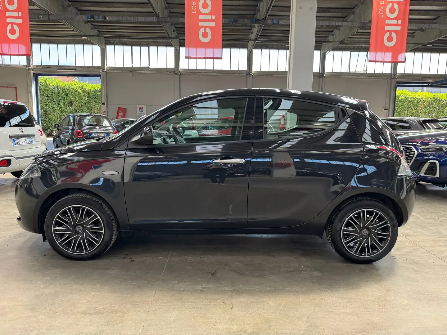Lancia Ypsilon Ypsilon III 2021 1.0 firefly hybrid Gold s Nero - 2