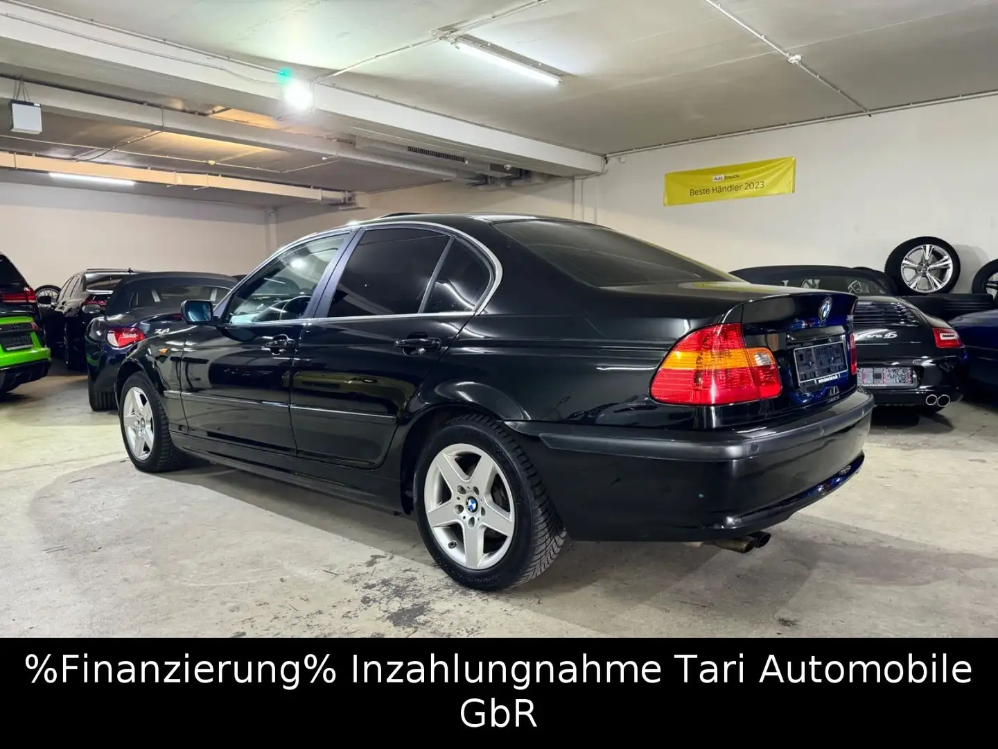 BMW 320 i Limousine Facelift Schalter Klimaaut., PDC Black - 1