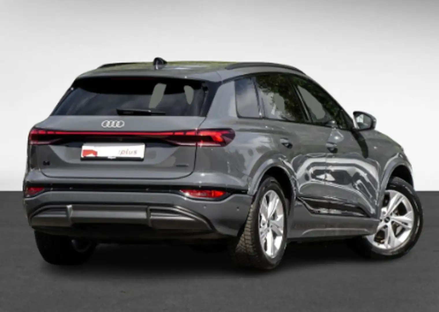 Audi QUATTRO Sportback S line 100KWh siva - 2