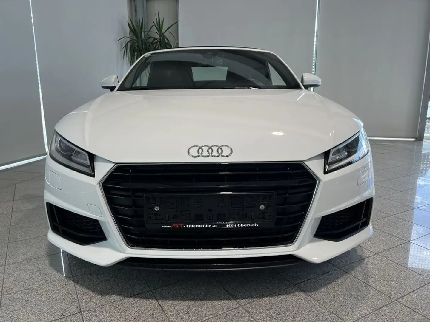 Audi TT 1.8 TFSI Roadster s-line Weiß - 2