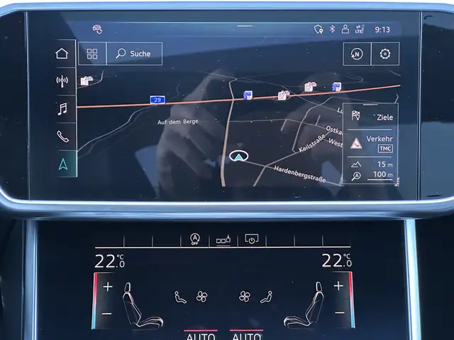 Audi A6 Avant view 15