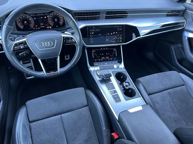 Audi A6 Avant view 12