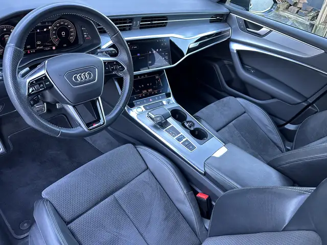 Audi A6 Avant view 8