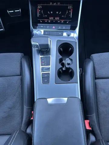 Audi A6 Avant view 14
