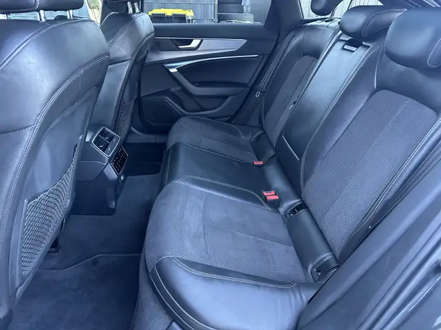Audi A6 Avant view 11