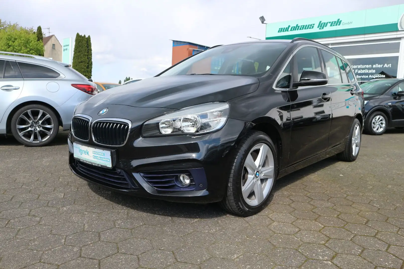BMW 220 xDrive Sport Line Schwarz - 1