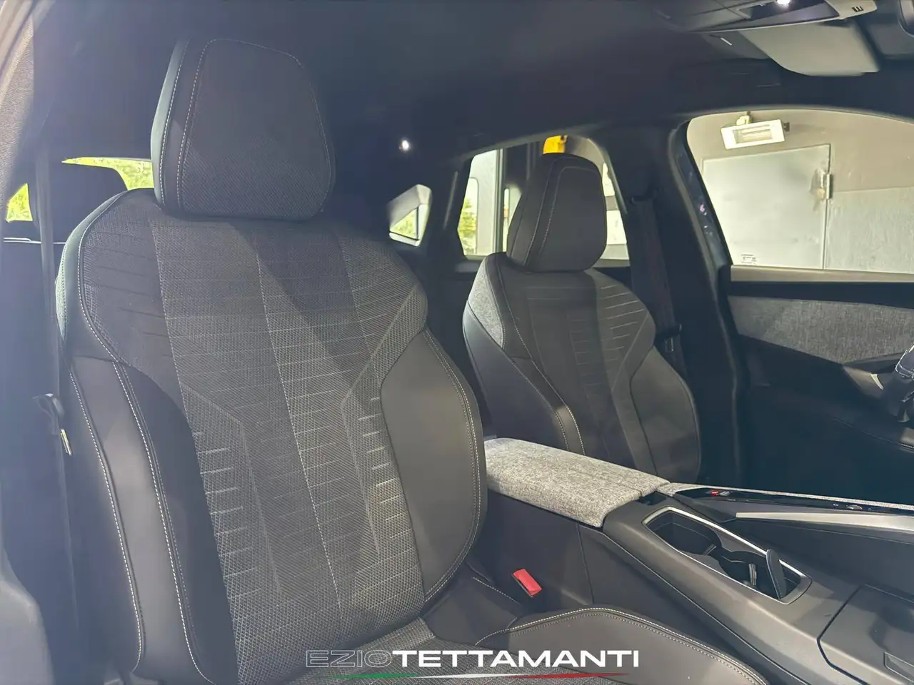 Peugeot 3008 1.2 hybrid Allure 145cv e-dcs6 RESTAYLING, миниатюра 17