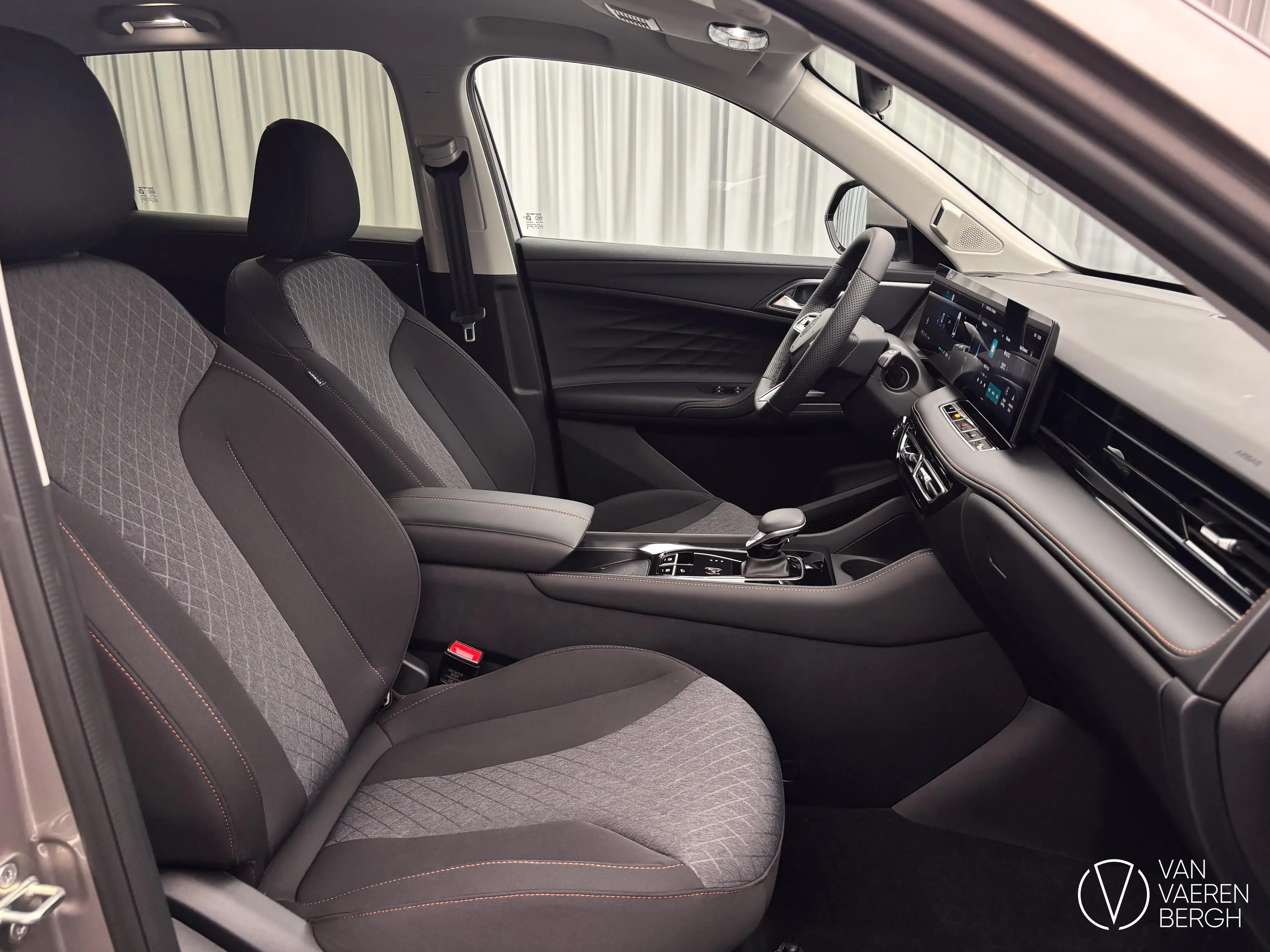 MG HS PHEV /Comfort/ 1.5 turbo / 7j garantie — photo 3