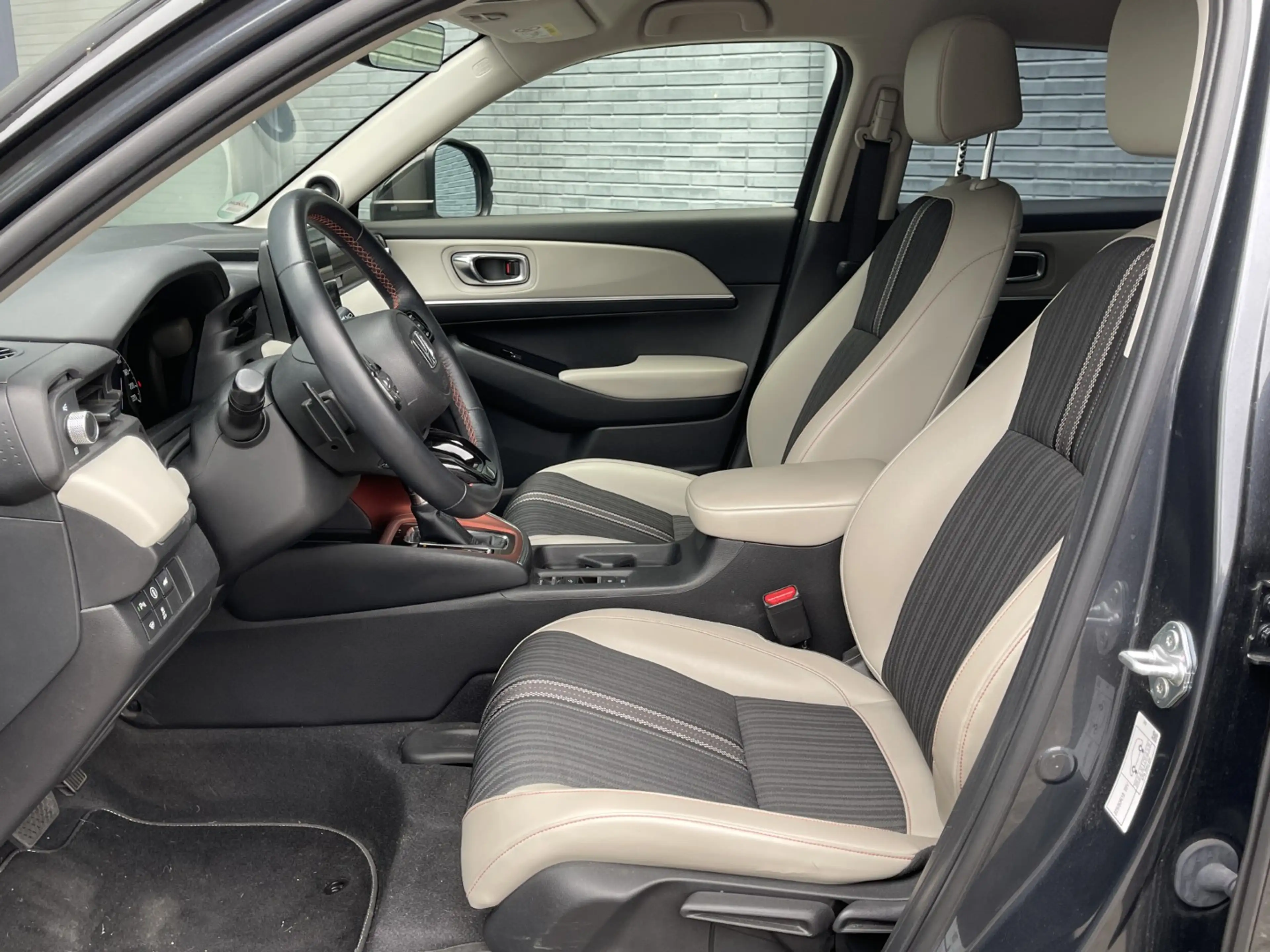 Honda HR-V 1.5 i-MMD 131pk Automaat Advance Style | Premium A — photo 3