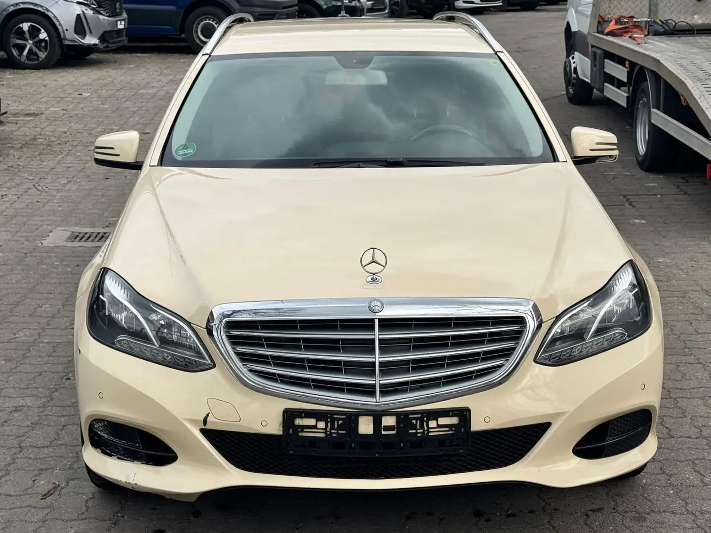 Mercedes-Benz E 200 E200 Edition E BlueTec/7G-TR/Navi/LED/ gepflegt Beige - 1