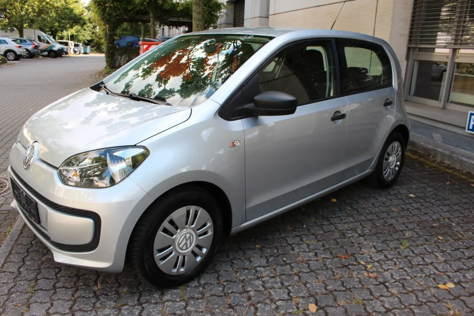 Volkswagen up! take up! BMT Argent - 1
