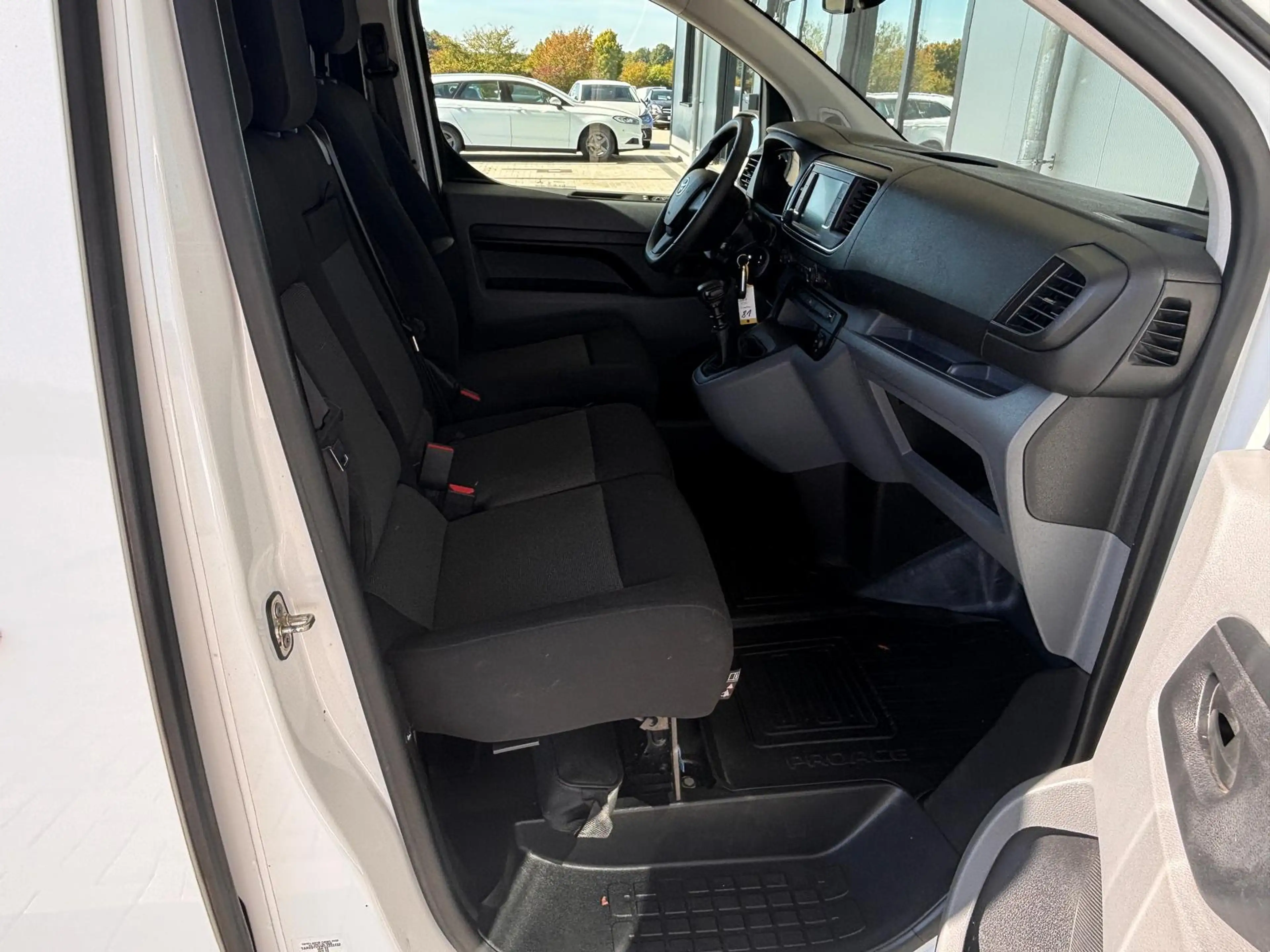 Toyota Proace Kasten Meister*Klima*CarPlay*PDC*1.Hand* — photo 13