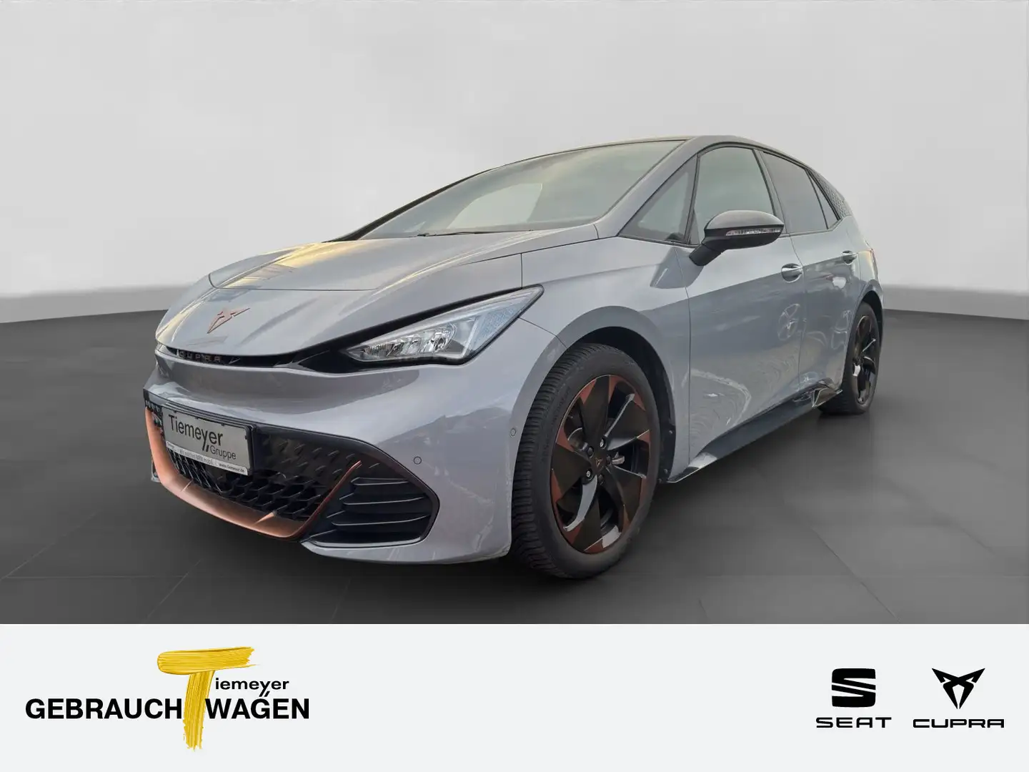 CUPRA Born LM19 PANO WÄRMEPUMPE eSITZE 360° ACC Grau - 1