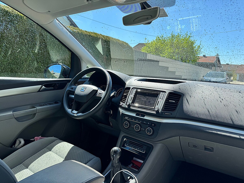 SEAT Alhambra — photo 5