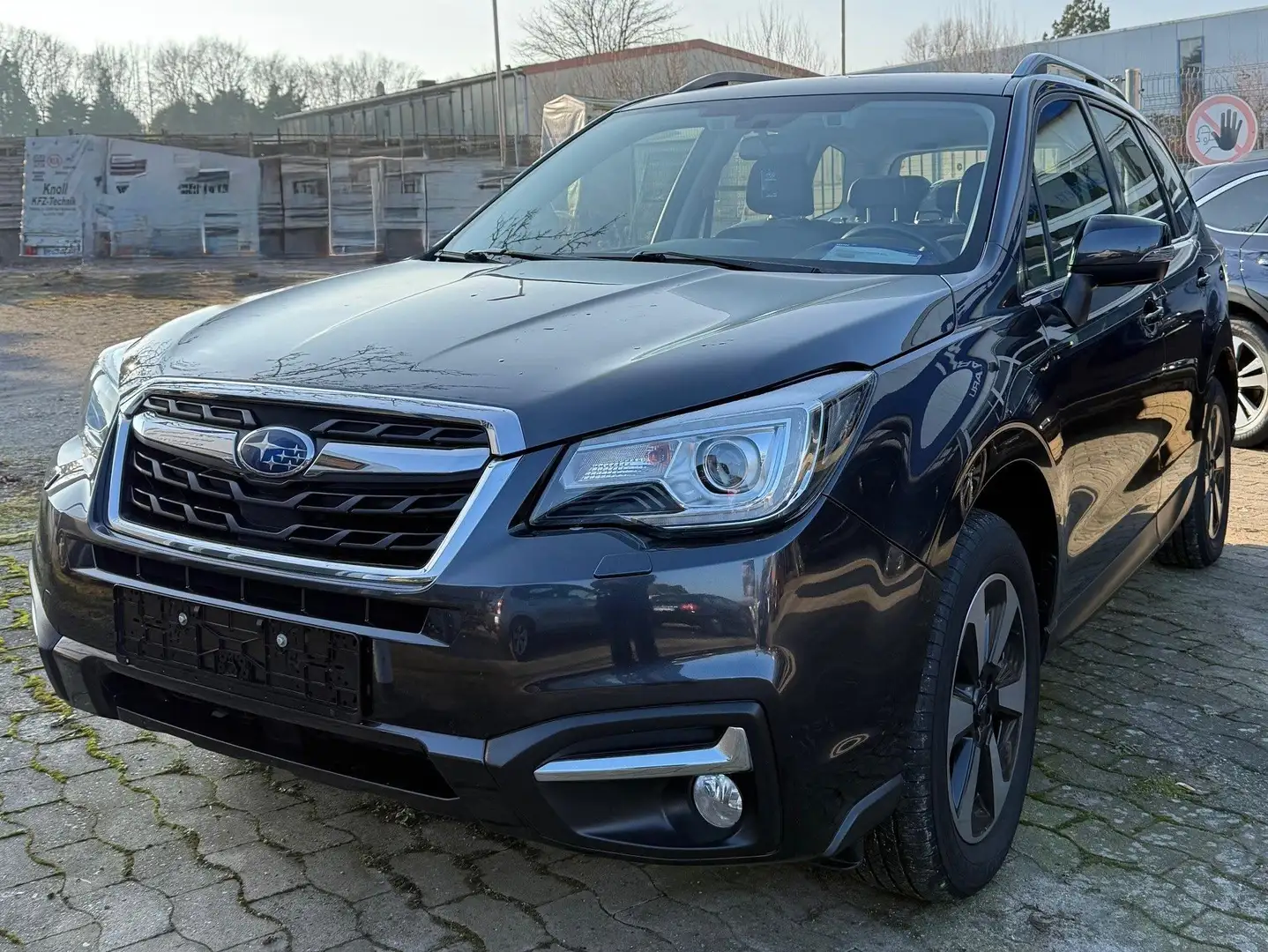 Subaru Forester Forester 2.0X Lineartronic Comfort Grau - 1