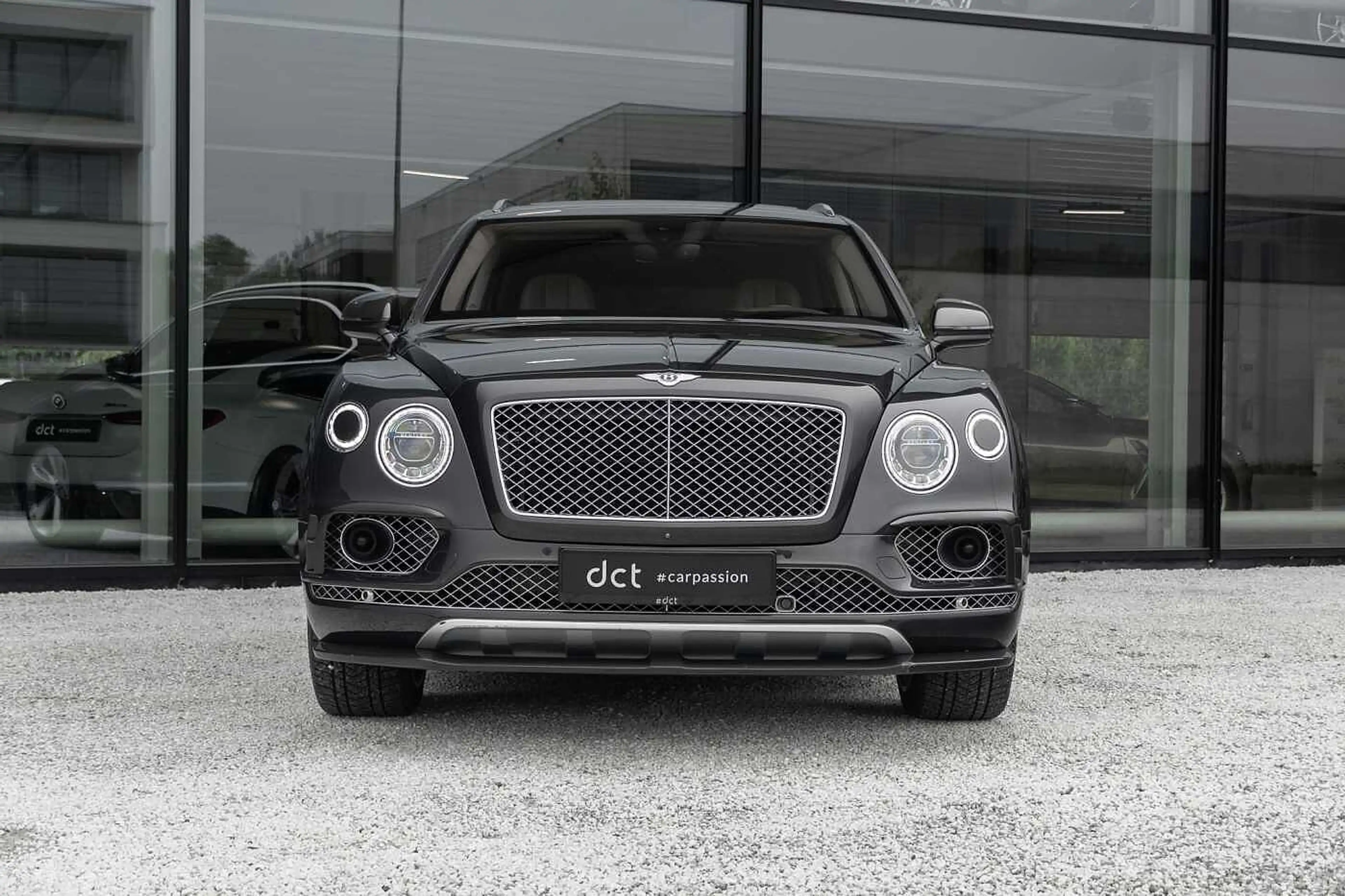 Bentley Bentayga 6.0 W12 Full History Pano CoolingSeats ACC — photo 2