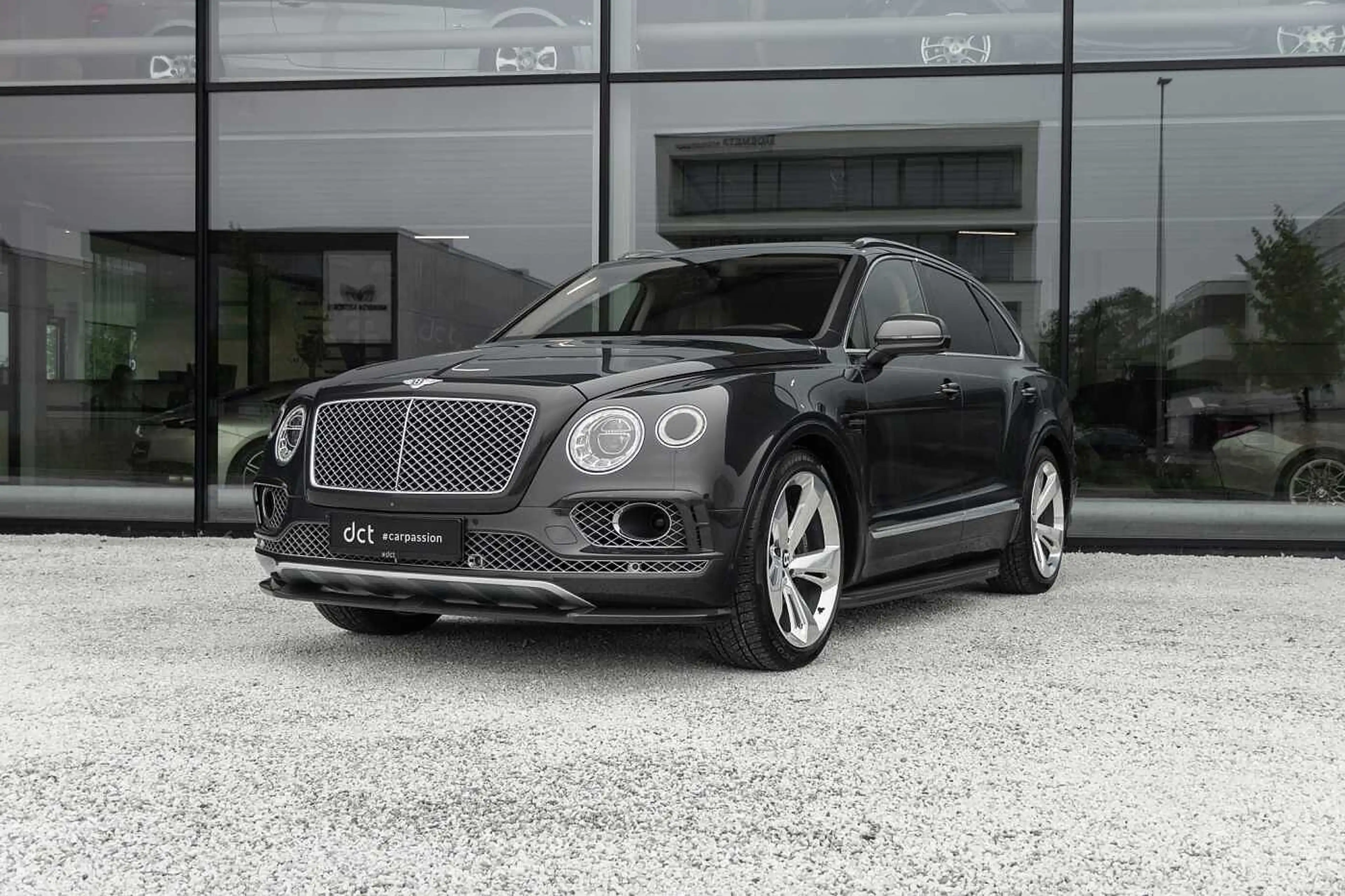 Bentley Bentayga 6.0 W12 Full History Pano CoolingSeats ACC