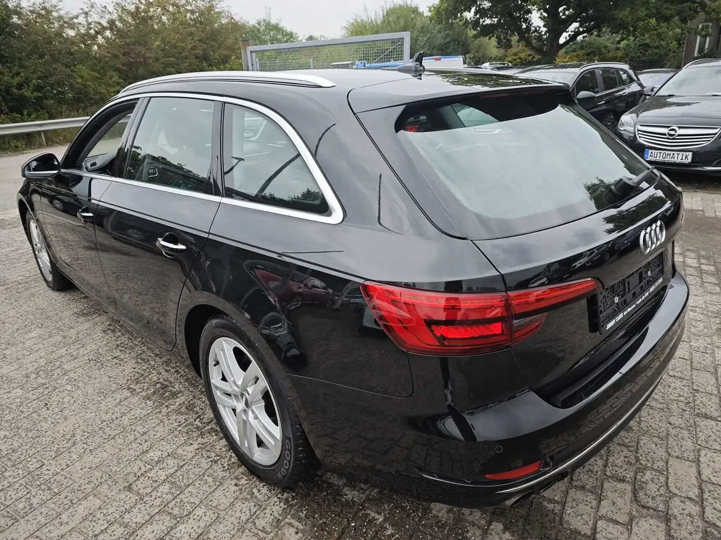 Audi A4 Avant Diesel 3.0 TDI S tronic sport Schwarz - 2