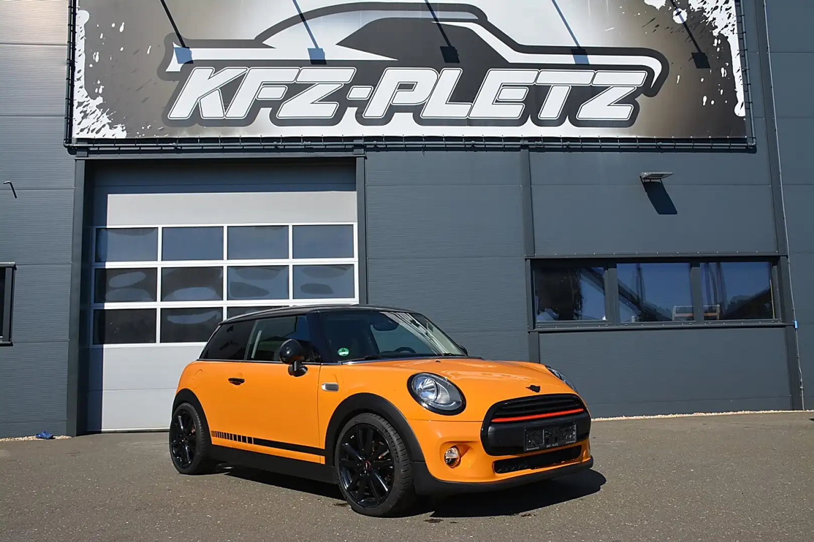 MINI One MINI Hatch One Orange - 1