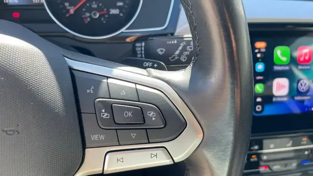 Volkswagen Passat view 17