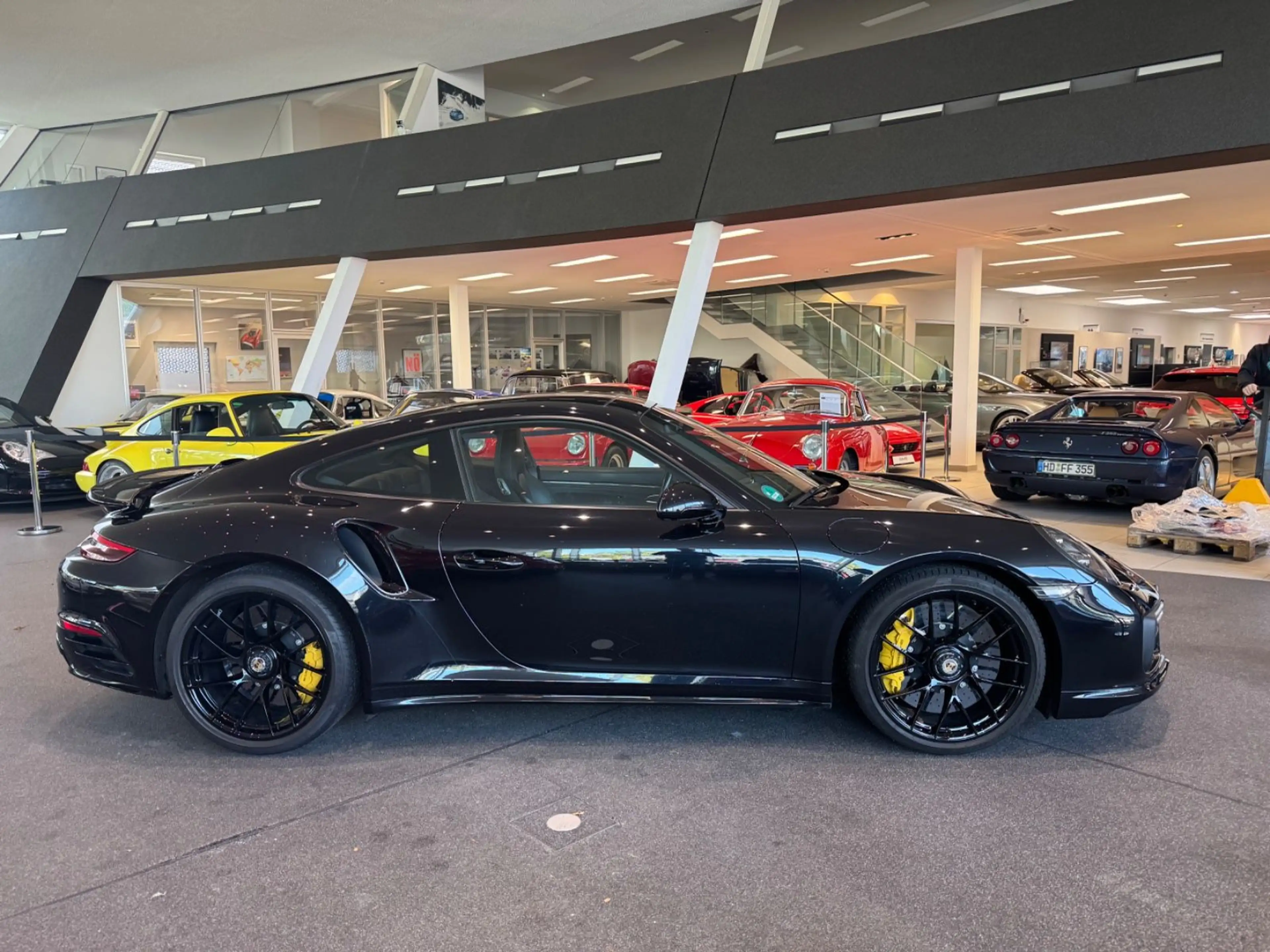 Porsche 991 .2 Turbo S Coupé *Approved*1. Hand*VAT*Lift* — photo 3