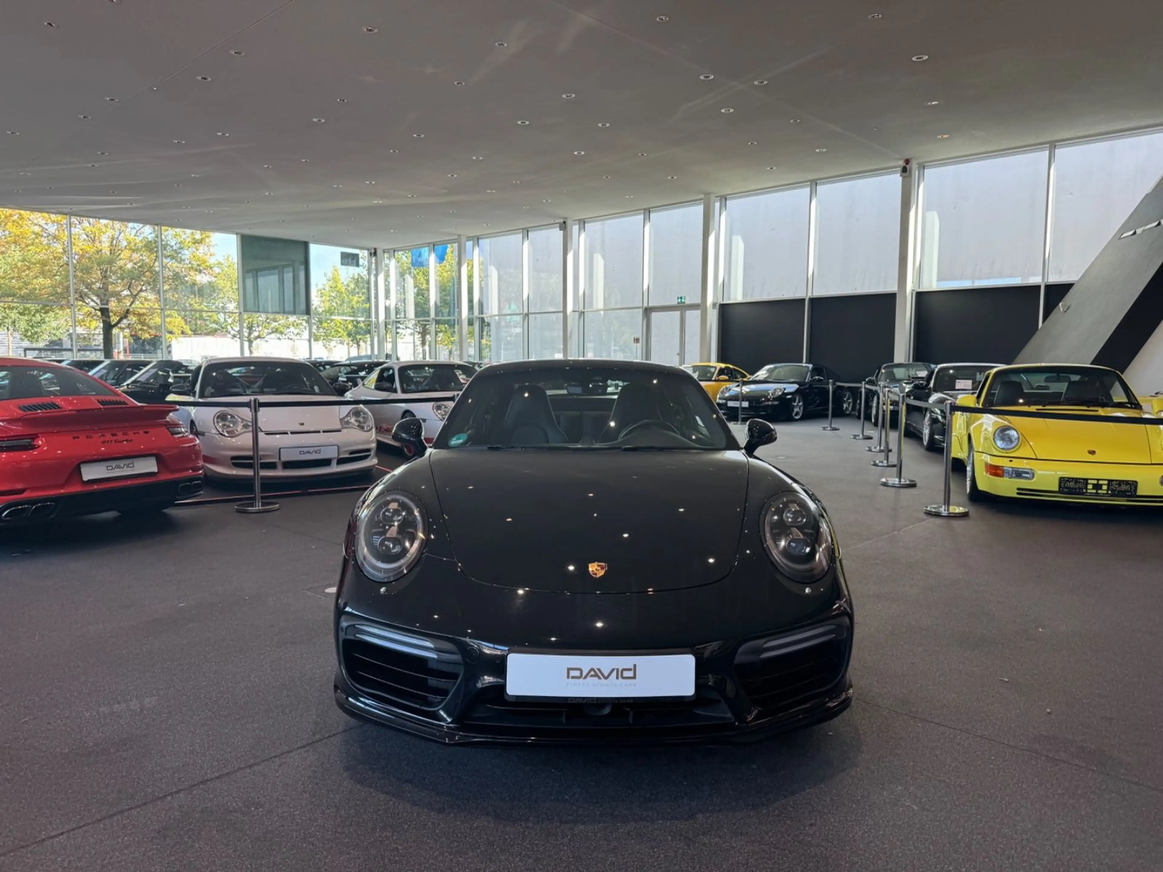 Porsche 991 .2 Turbo S Coupé *Approved*1. Hand*VAT*Lift* — photo 2
