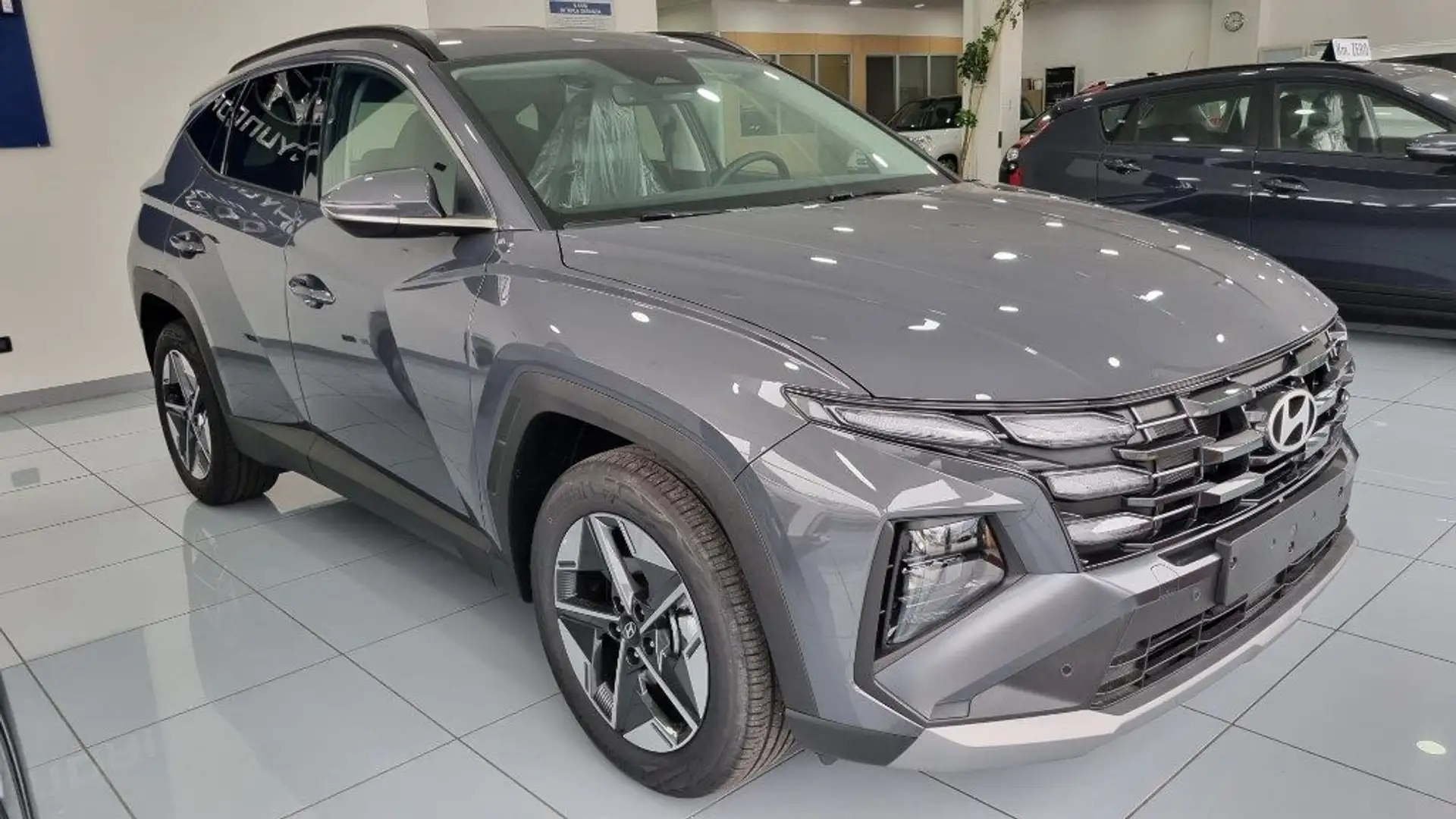 Hyundai TUCSON 1.6 T-GDI 48V Business Grigio - 2