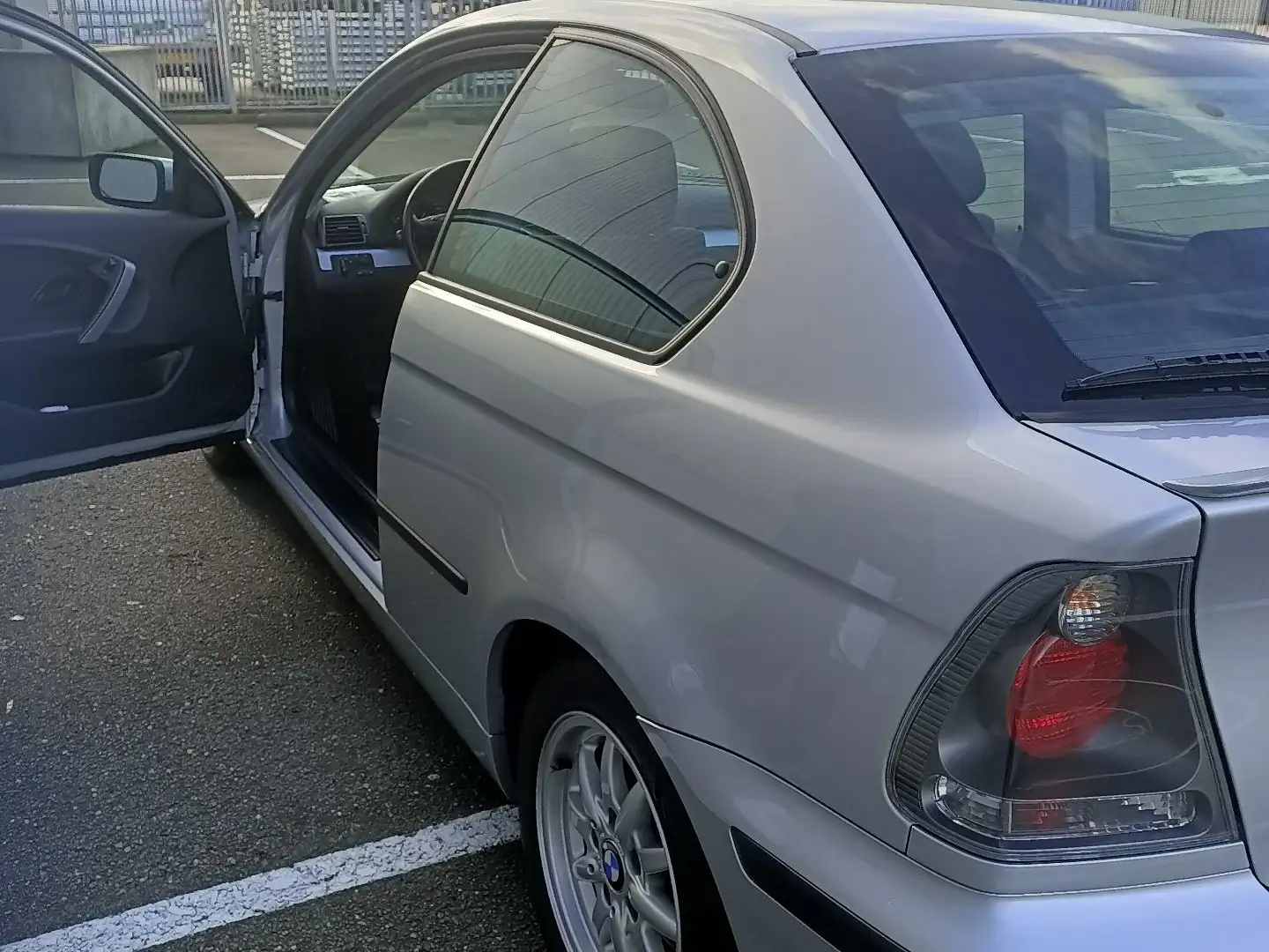 BMW 330 316ti Executive Серый - 2