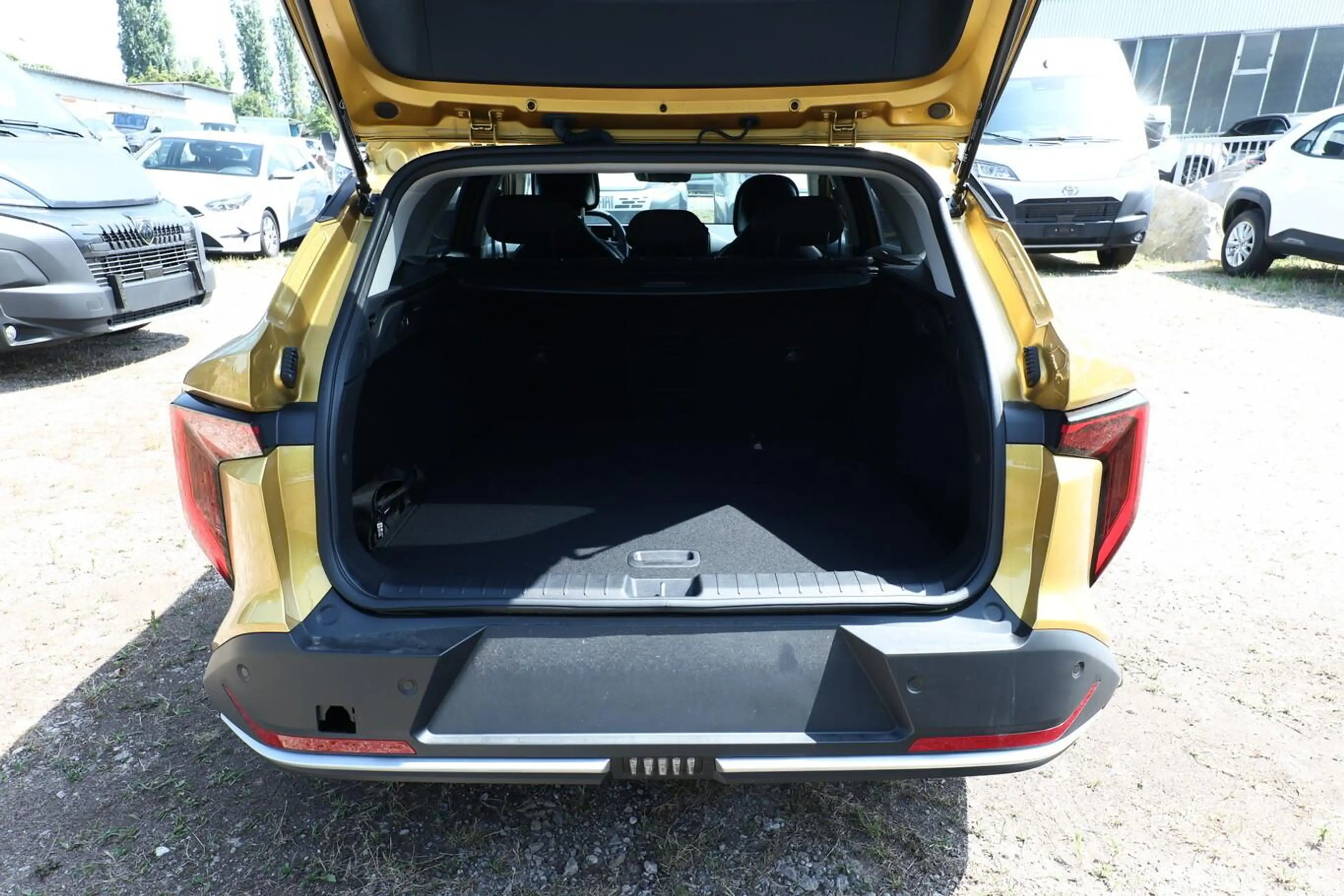 Kia K4 Sportswagon SW Vision MT ACC LED Nav SHZ PrivG ... — photo 11