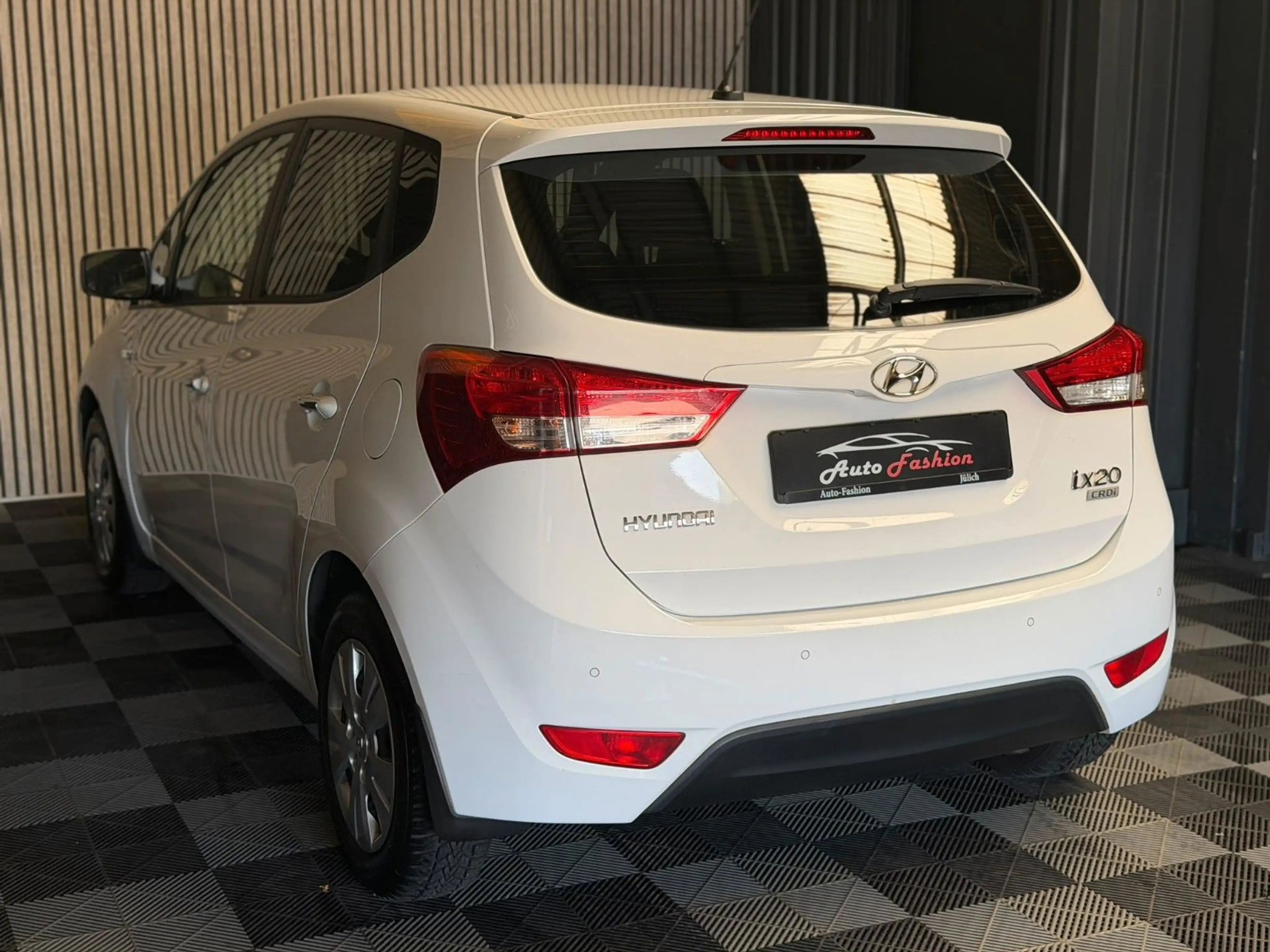 Hyundai iX20 Classic TÜV&Inspektion-NEU Klima PDC — photo 3