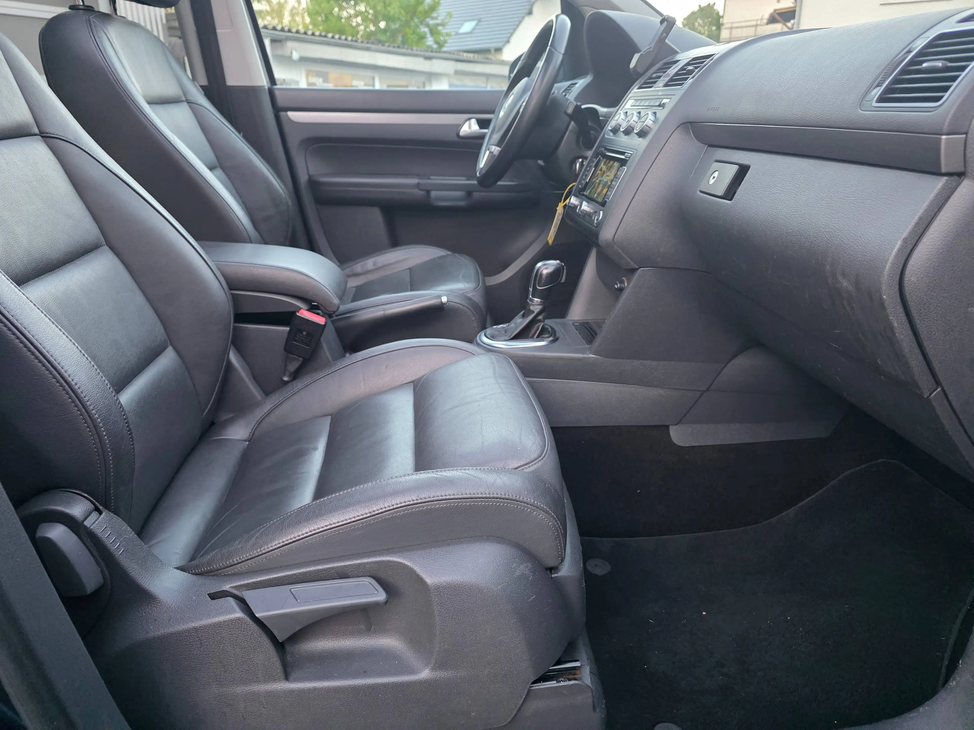 Volkswagen Cross Touran CrossTouran 1.4 DSG  Top Ausstattung — photo 5