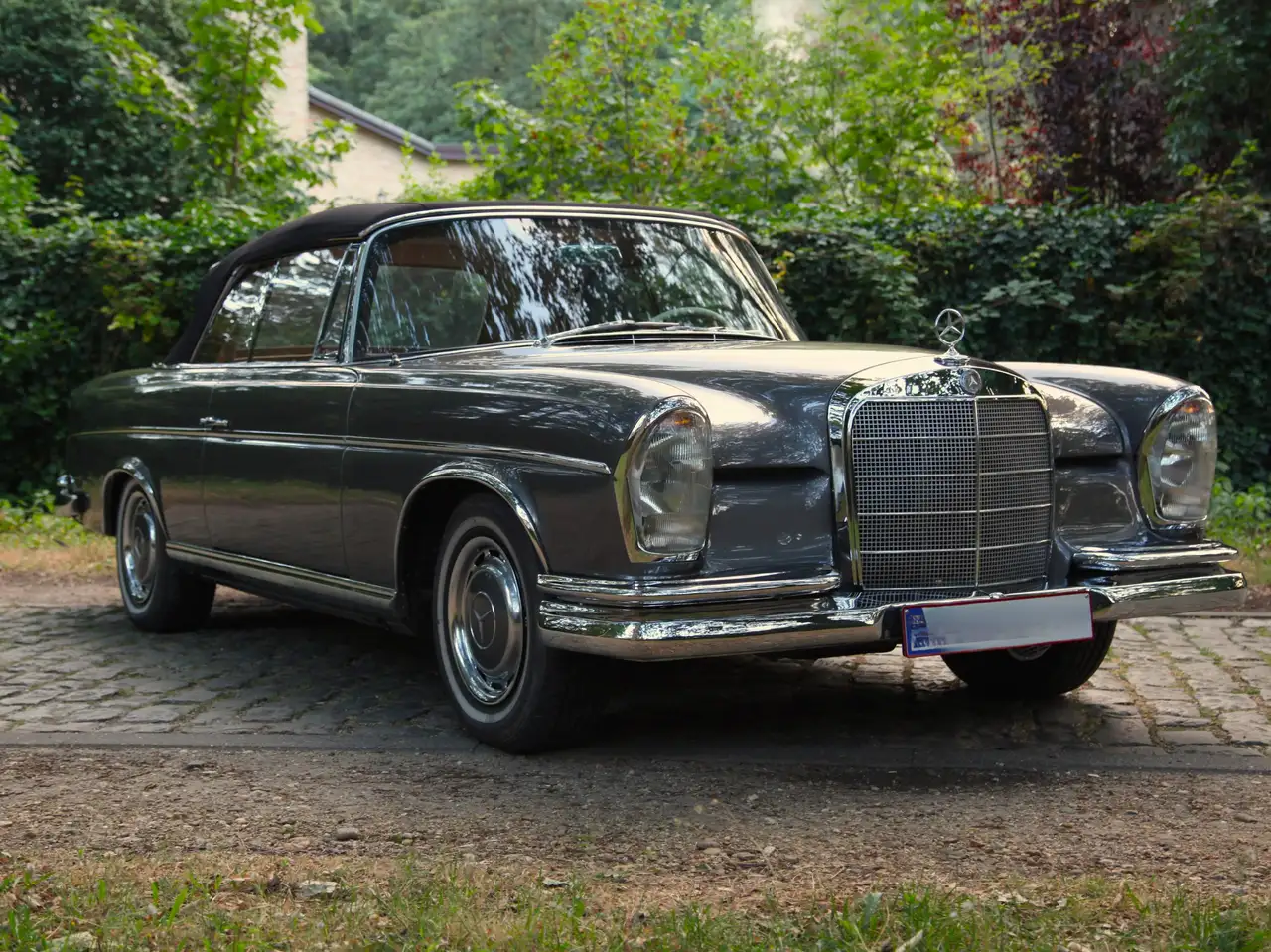 Mercedes-Benz 300 SE Cabriolet, foto 6