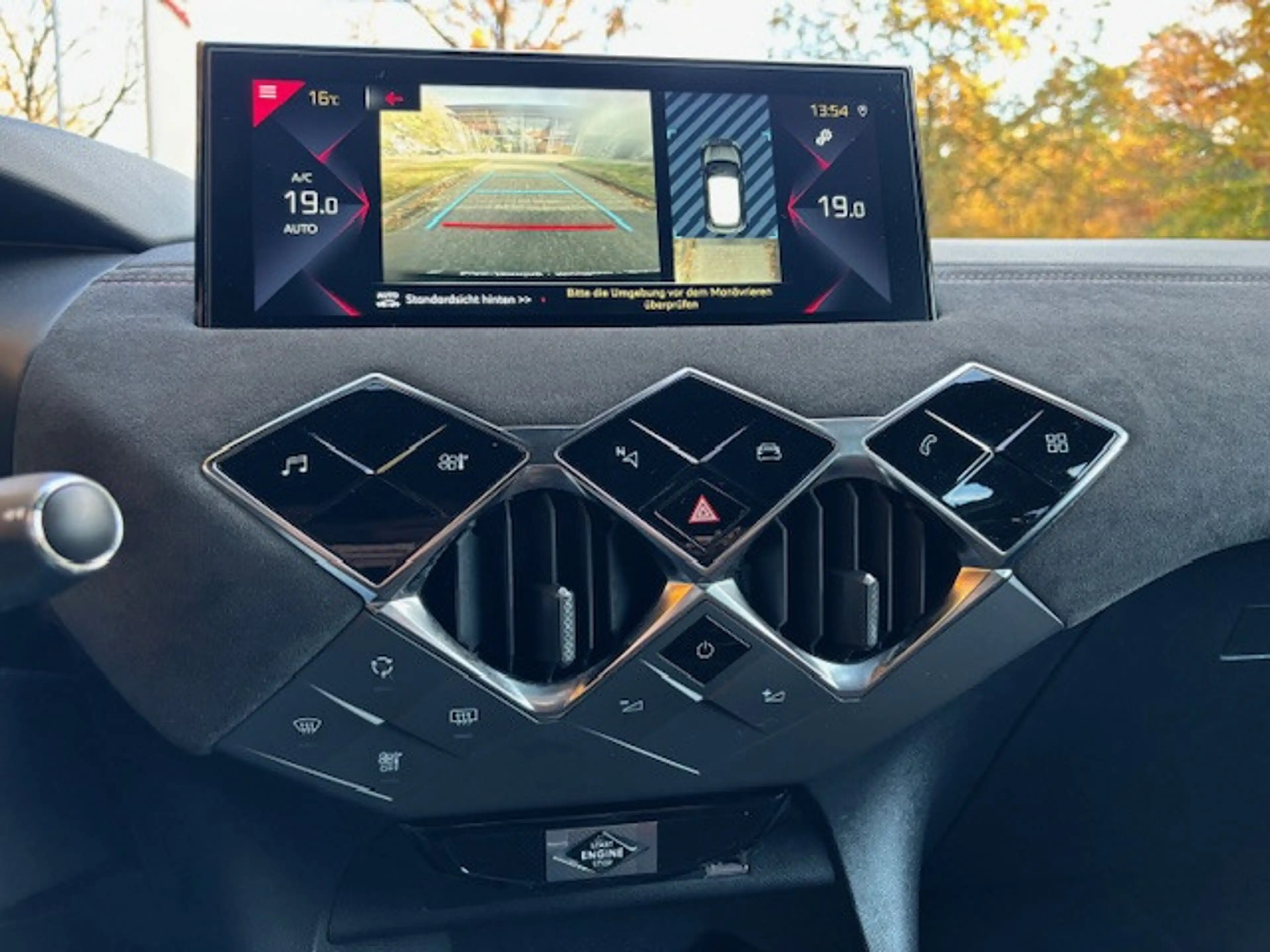 DS Automobiles DS 3 Crossback PT130 EAT8 Performance Line — photo 13
