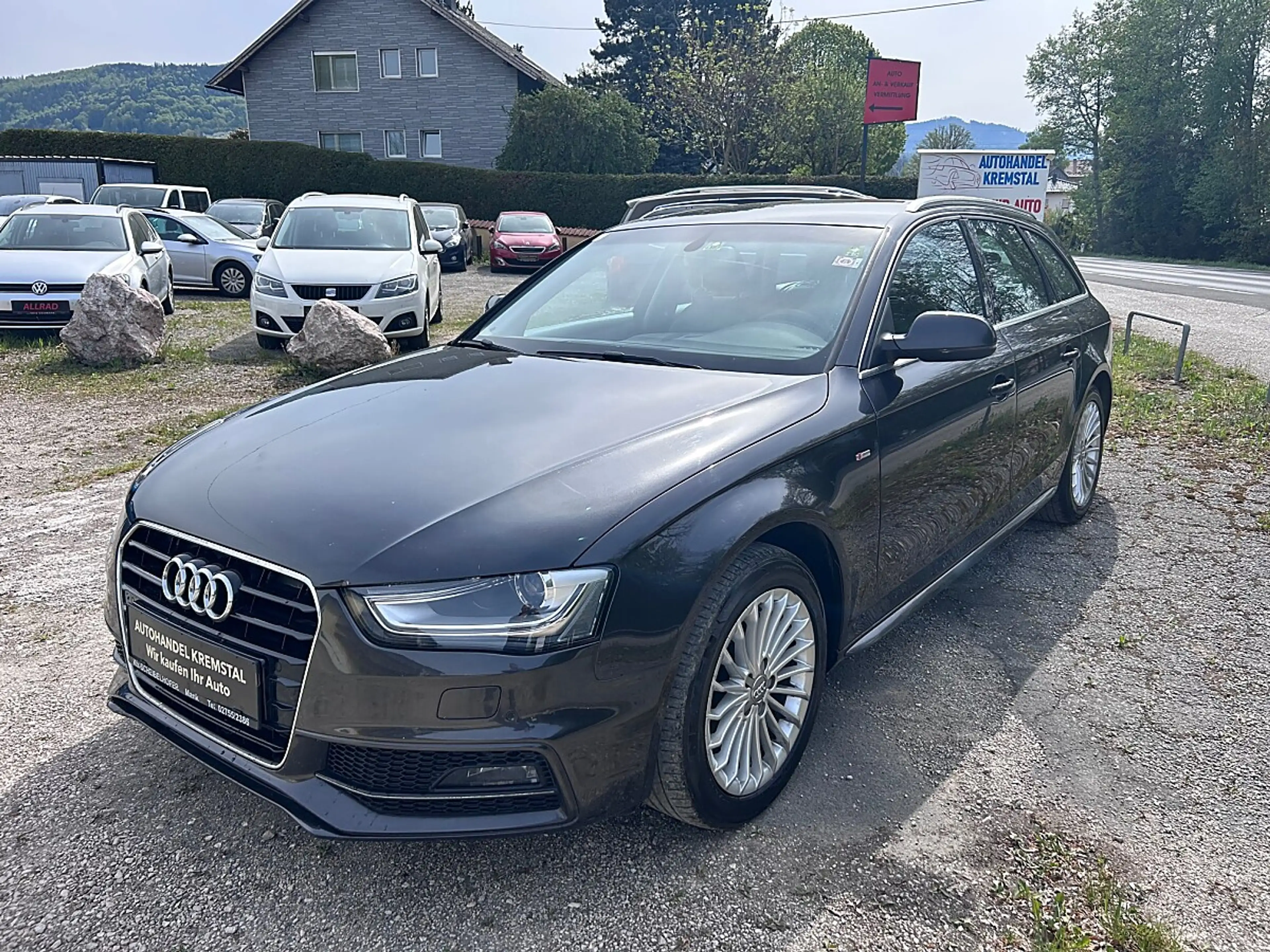 Audi A4 Avant 2,0 TDI S-Line — photo 2