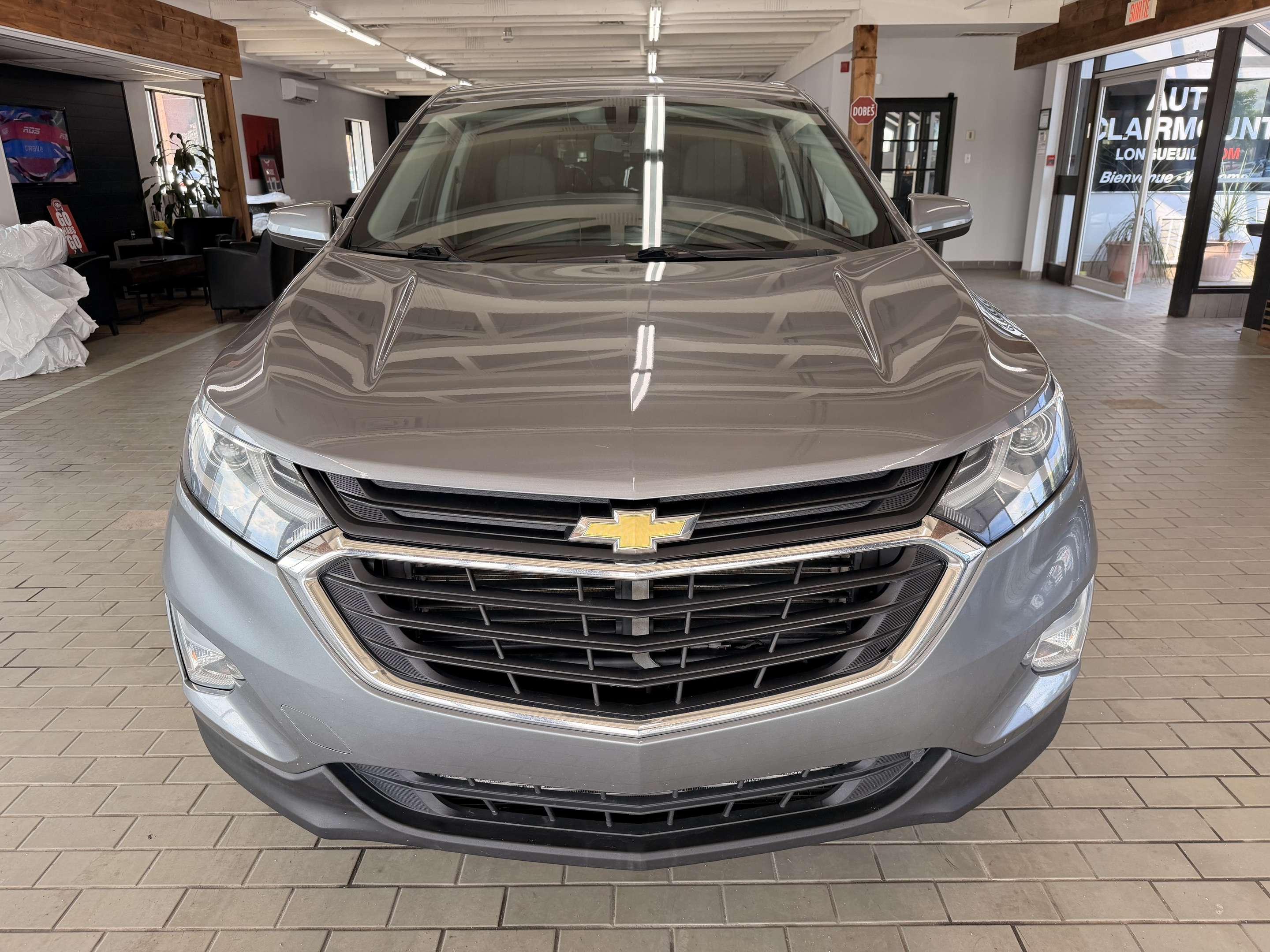 2018 Chevrolet Equinox LT - Image 10