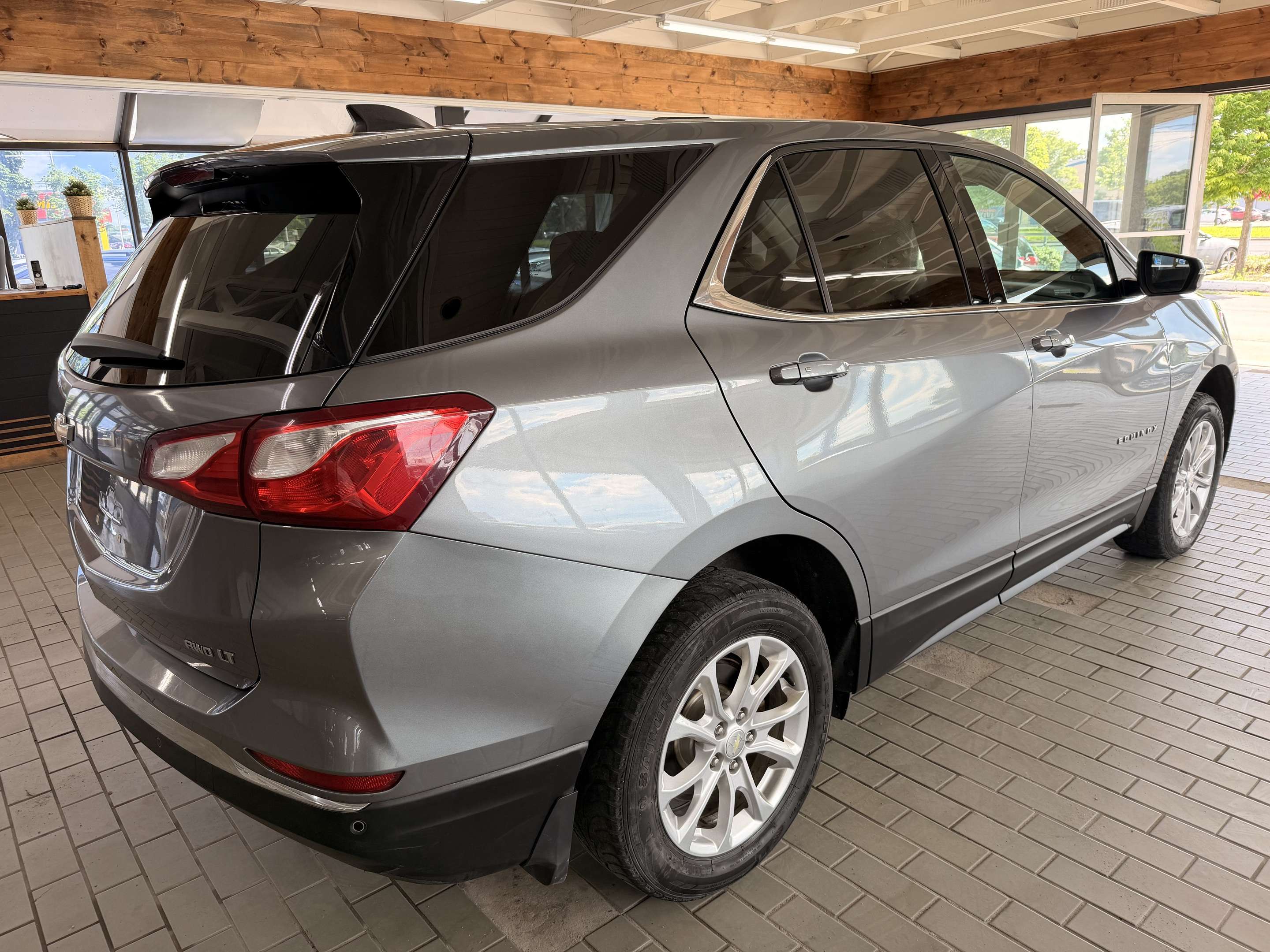 2018 Chevrolet Equinox LT - Image 7