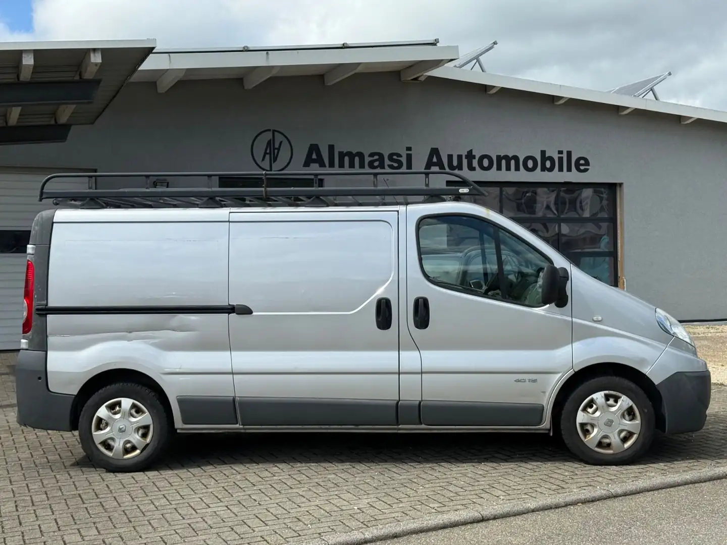Renault Trafic Kasten L2H1 2,9t /19%/1.Hd/Tempomat/Klima Gris - 2