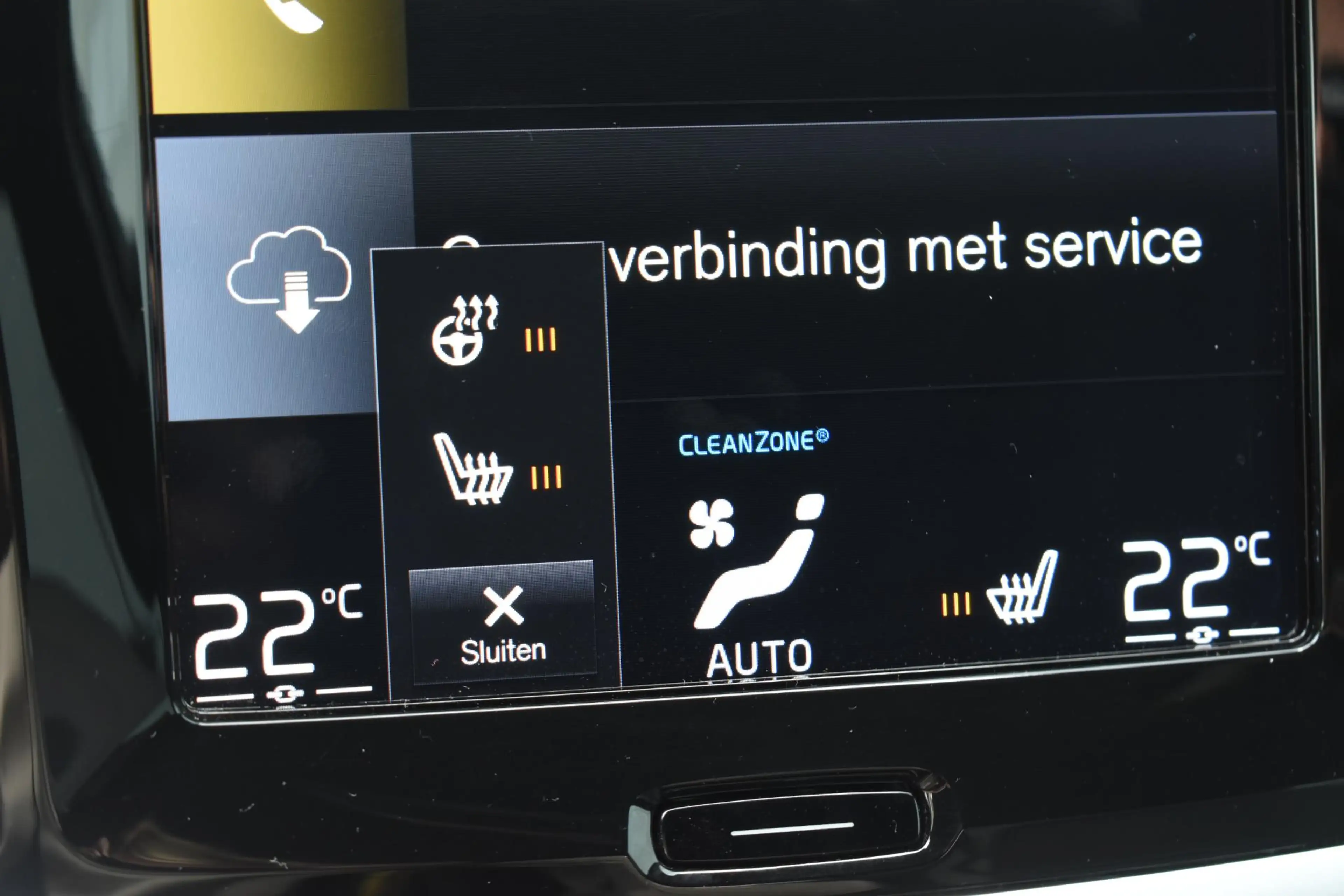 Volvo V60 T8 Twin Engine 390PK Automaat AWD R-Design / Adapt — photo 8