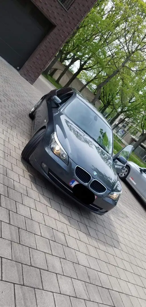 BMW 520 Grijs - 1