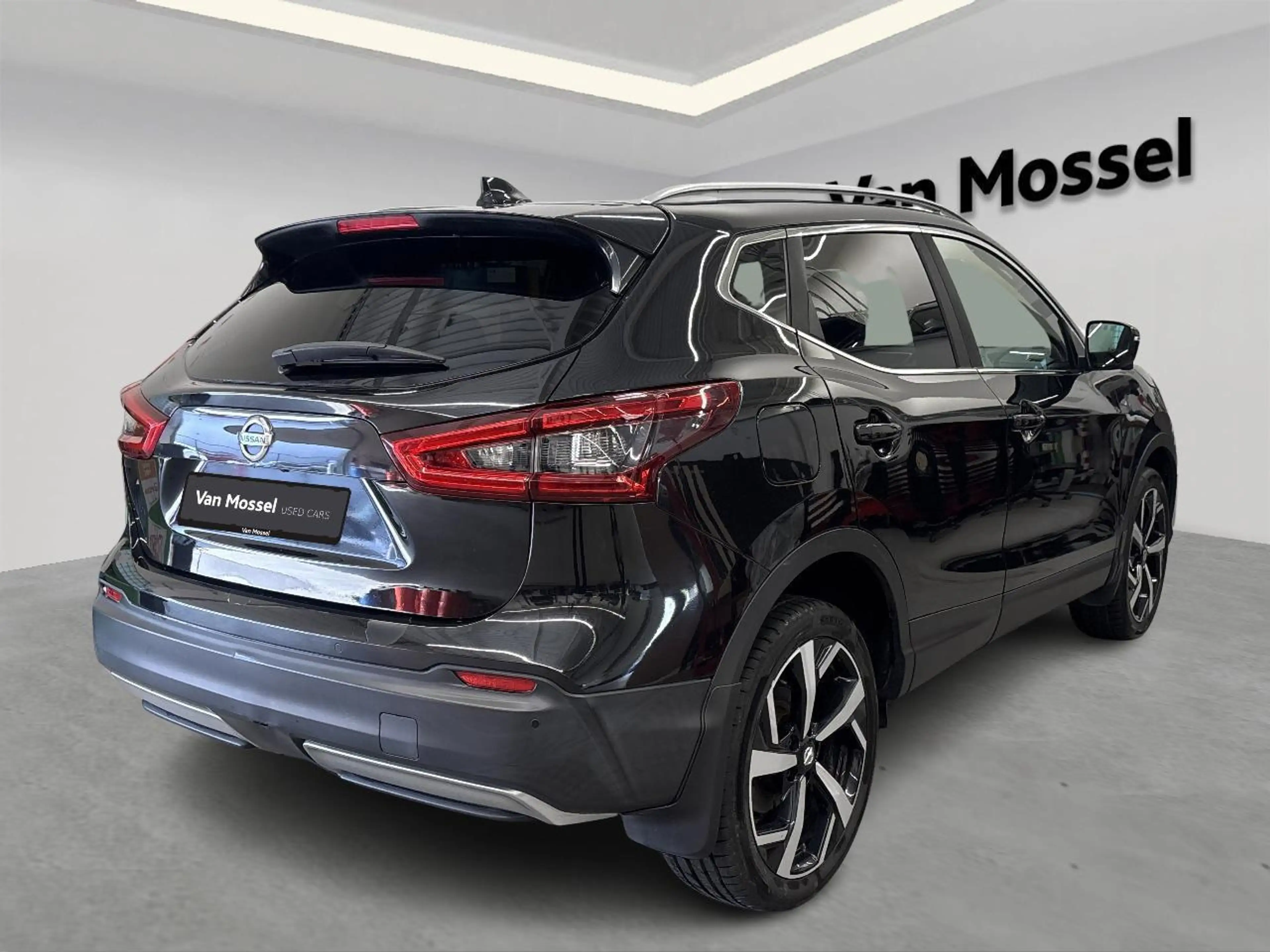 Nissan Qashqai 1.2 DIG-T Tekna+ Xtronic — photo 2