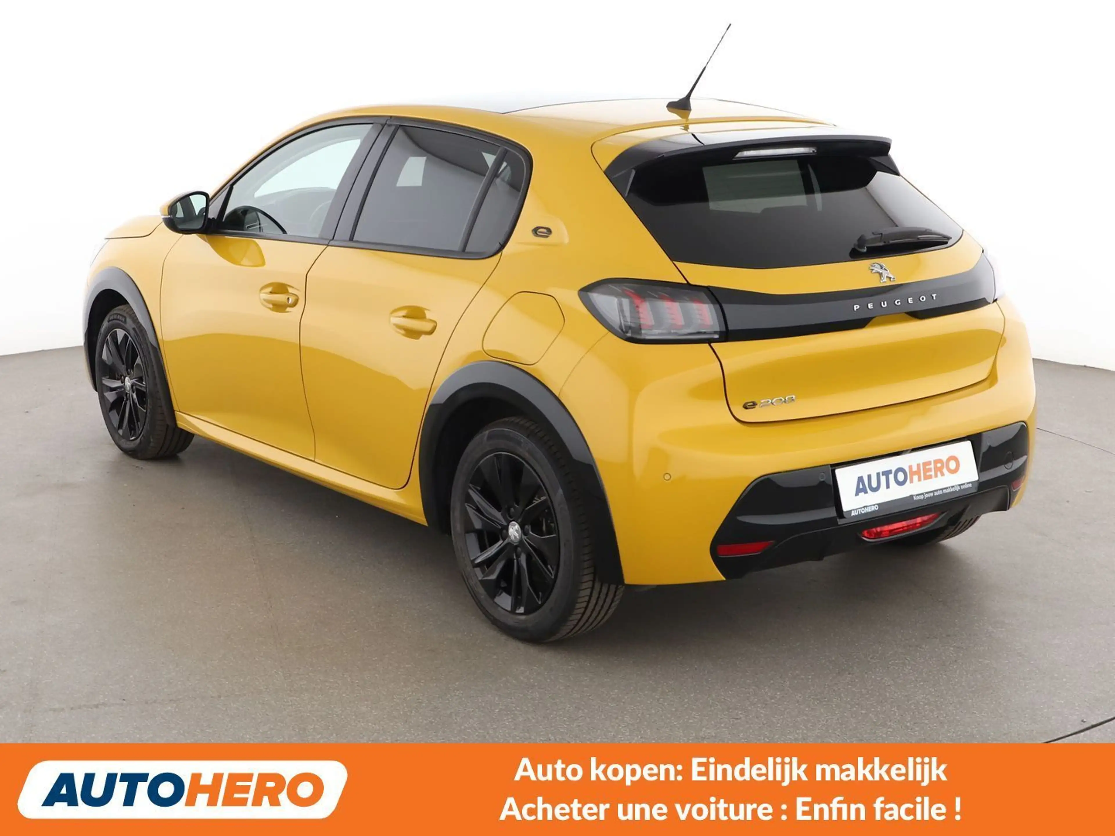 Peugeot e-208 electric drive 100 kW e Active — photo 4