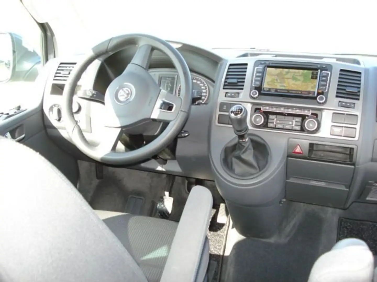 Volkswagen T5 Multivan 4MOTION BMT Highline Silber - 2