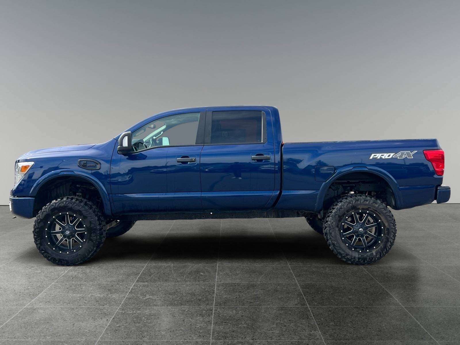2019 Nissan Titan PRO — photo 1