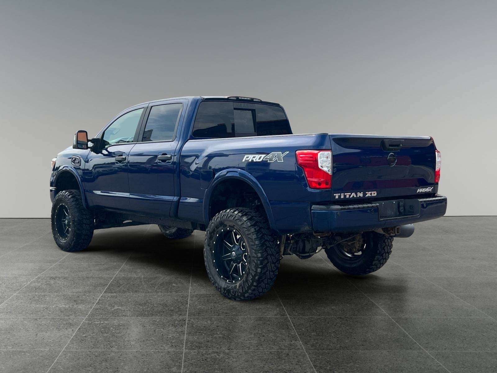 2019 Nissan Titan PRO — photo 1