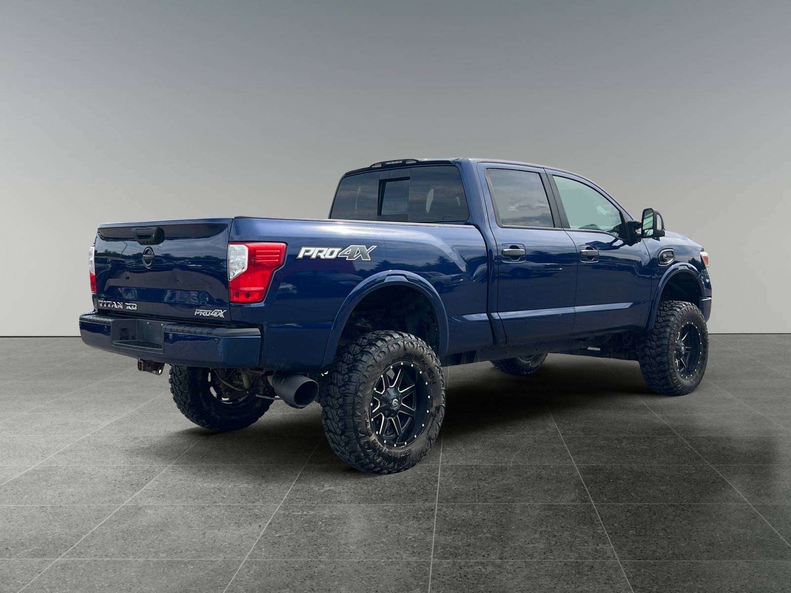 2019 Nissan Titan PRO — photo 1